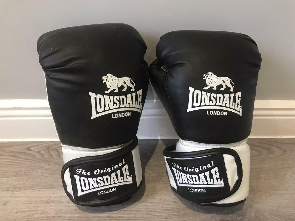 gumtree boxing gloves